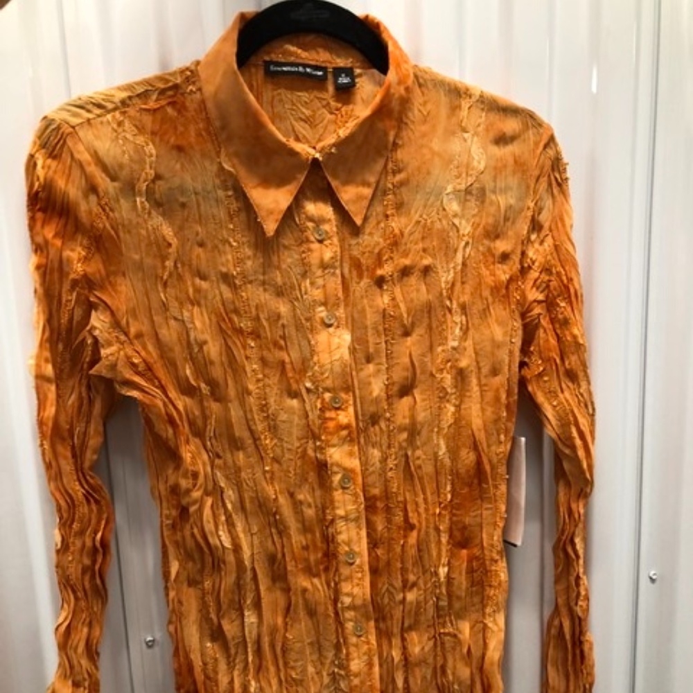 NWT Wrinkle look Button down Top Blouse, M